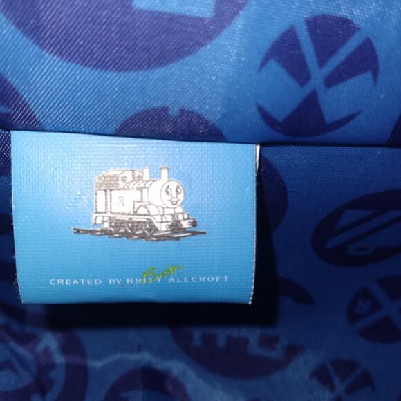 Thomas the Tank Character Engine Hard Luggage w/ handle and wheels - Picture 6 of 10